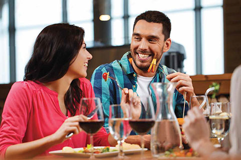 Gõdrej Parķ Retréat Amenities - Open Cafeteria
                                            