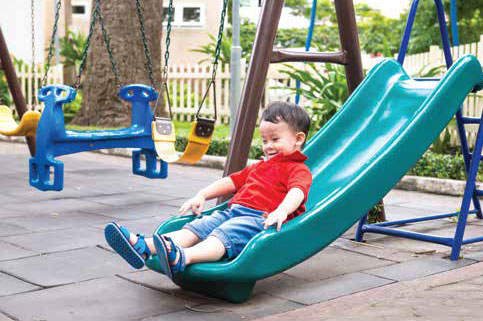 Gõdrej Parķ Retréat Amenities - Kids play area